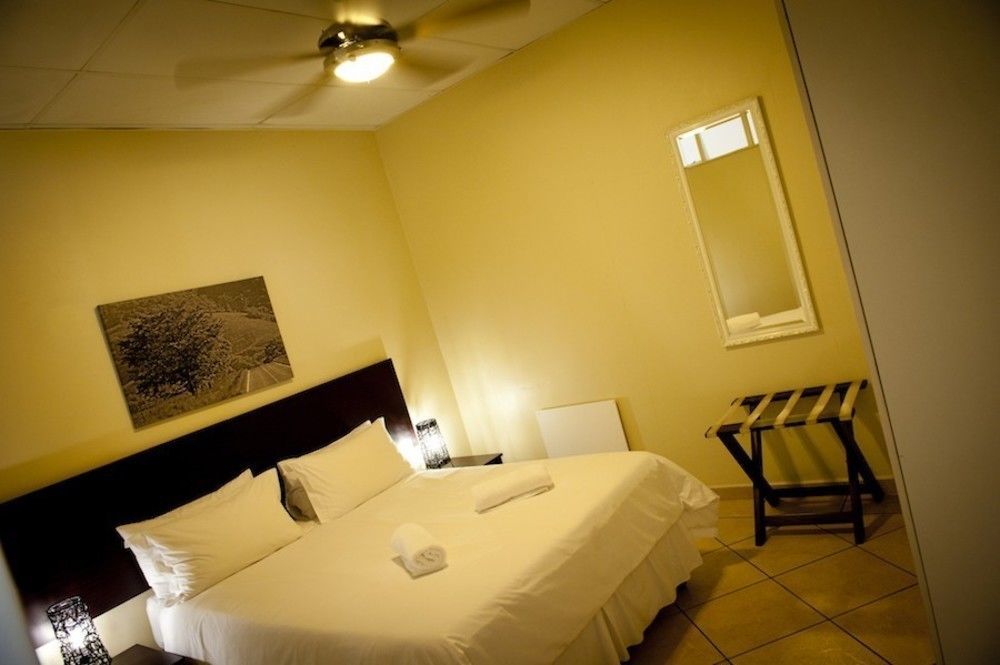 Bm Gardens Aparthotel Edenvale Exterior photo